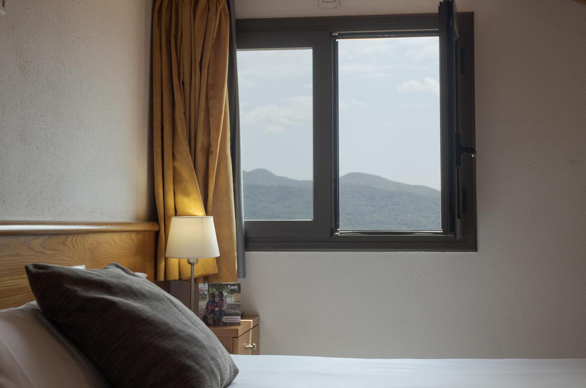 Hotel Alta Garrotxa Tortellá Eksteriør billede